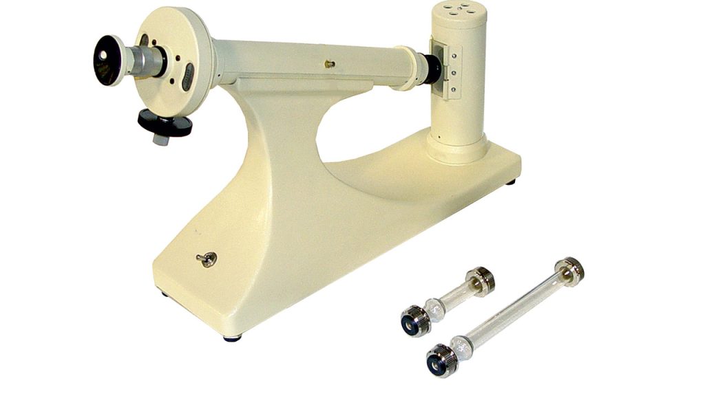 Compact Quartz Polarimeter