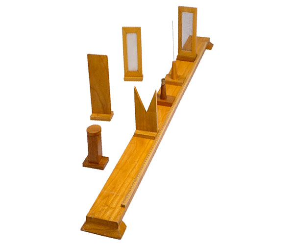 Optical Bench Wooden (1 Meter) With Candle Holder